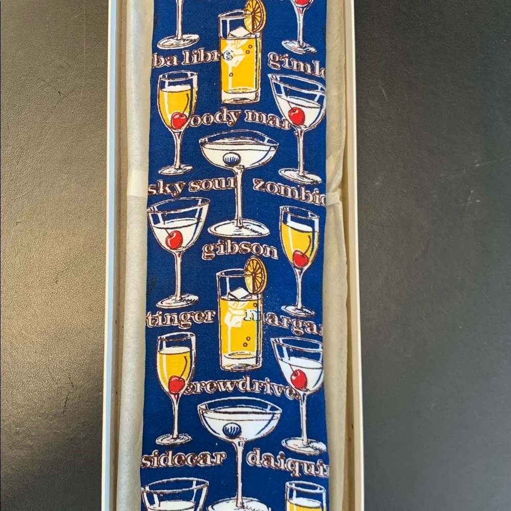 Absolutely brand new, NOS 60s Vintage tie